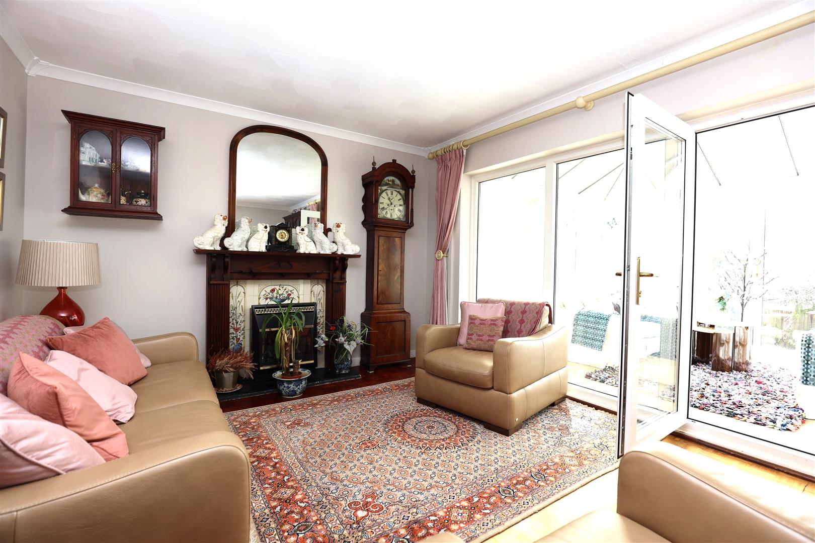 Elms Park, Miskin, Pontyclun